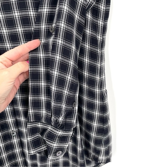 Soft Joie Black Plaid 3/4 Sleeve Roll Tab Pull Over Button Blouse - Picture 5 of 8